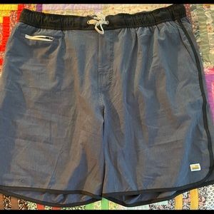 Selling men’s Vuori Banks Shorts size XXL